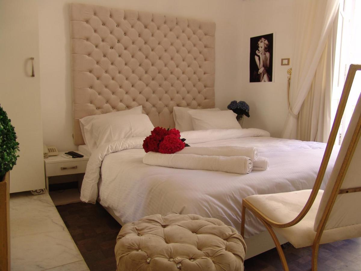Velvet Hotel Kairo Bagian luar foto