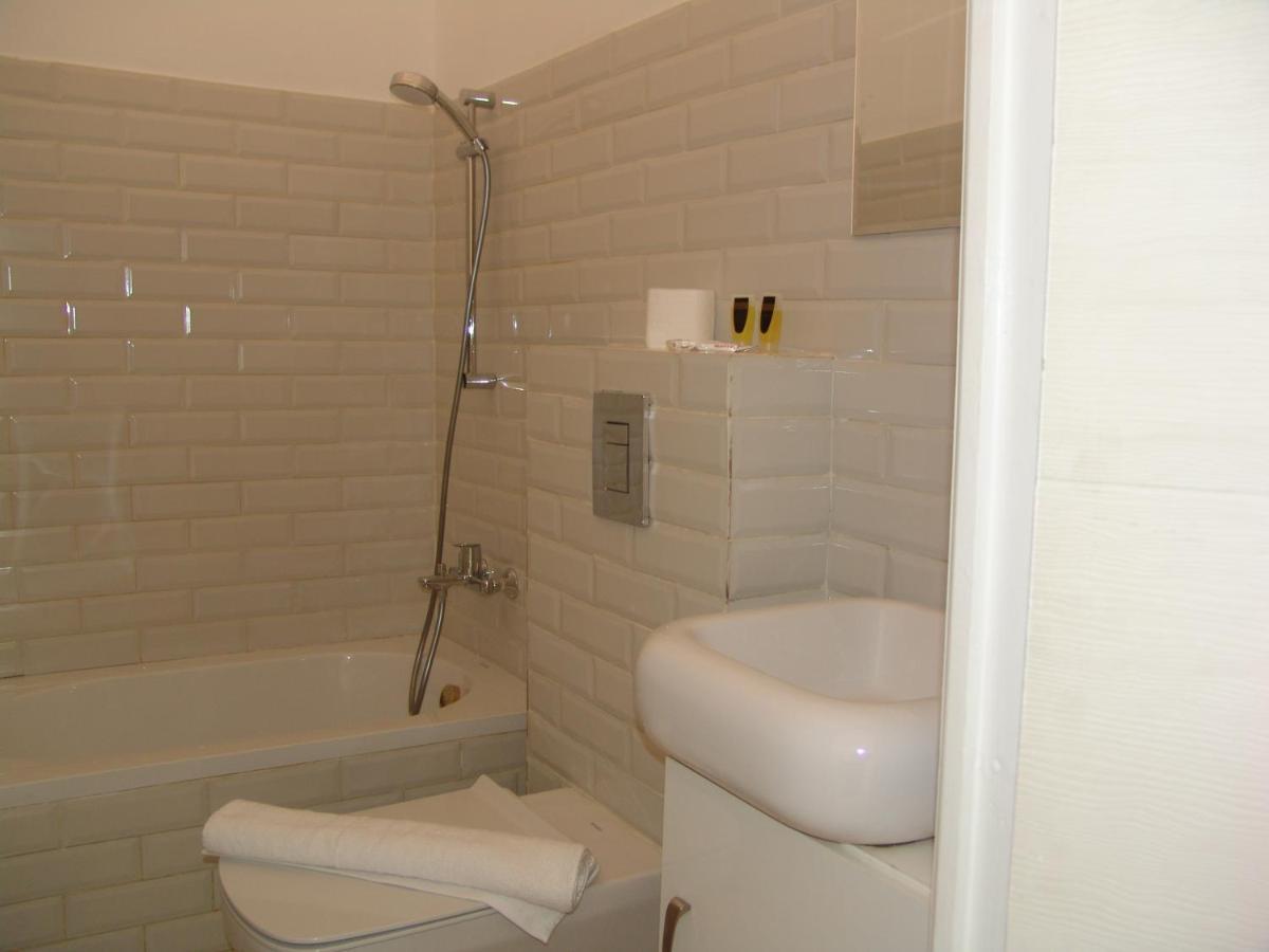 Velvet Hotel Kairo Bagian luar foto