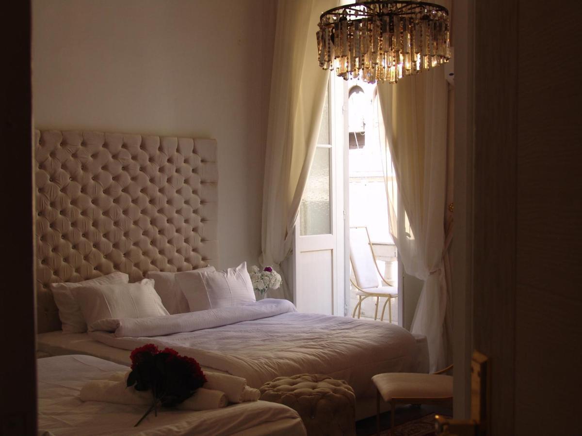 Velvet Hotel Kairo Bagian luar foto
