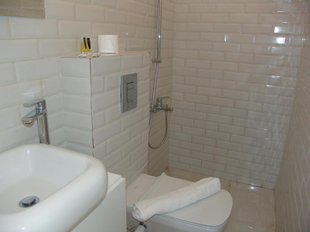 Velvet Hotel Kairo Bagian luar foto