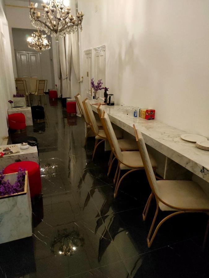 Velvet Hotel Kairo Bagian luar foto